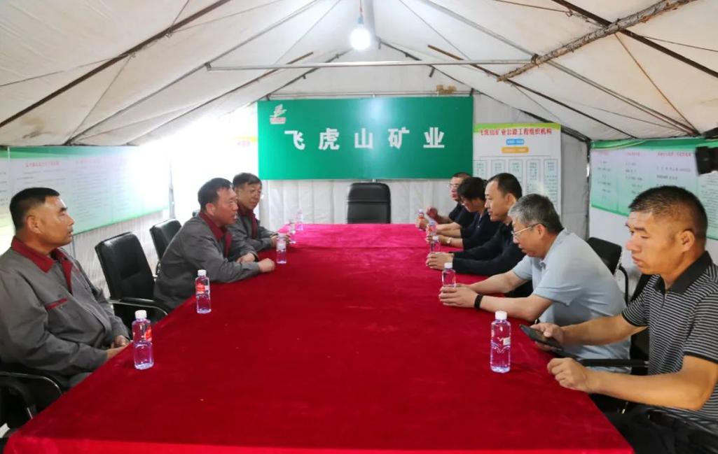 闫冰先后深入到呼源镇,黑龙江森源食品科技开发有限责任公司,呼源宾馆